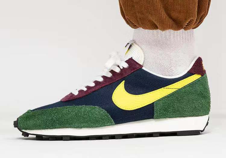 复古韵味十足!Nike Daybreak 全新配色现已登场!