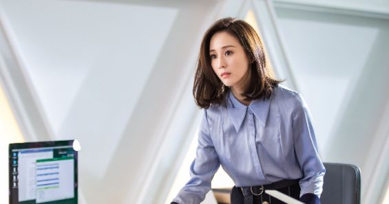 被无数掌声认可的女明星张钧甯,人美还自律,她不火谁火?