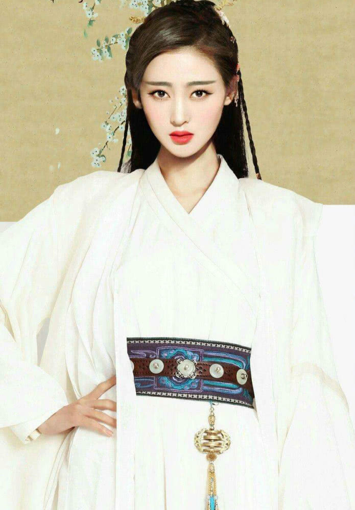 张天爱穿搭大变样,秀出不同造型堪称完美,驾驭各种风格成经典