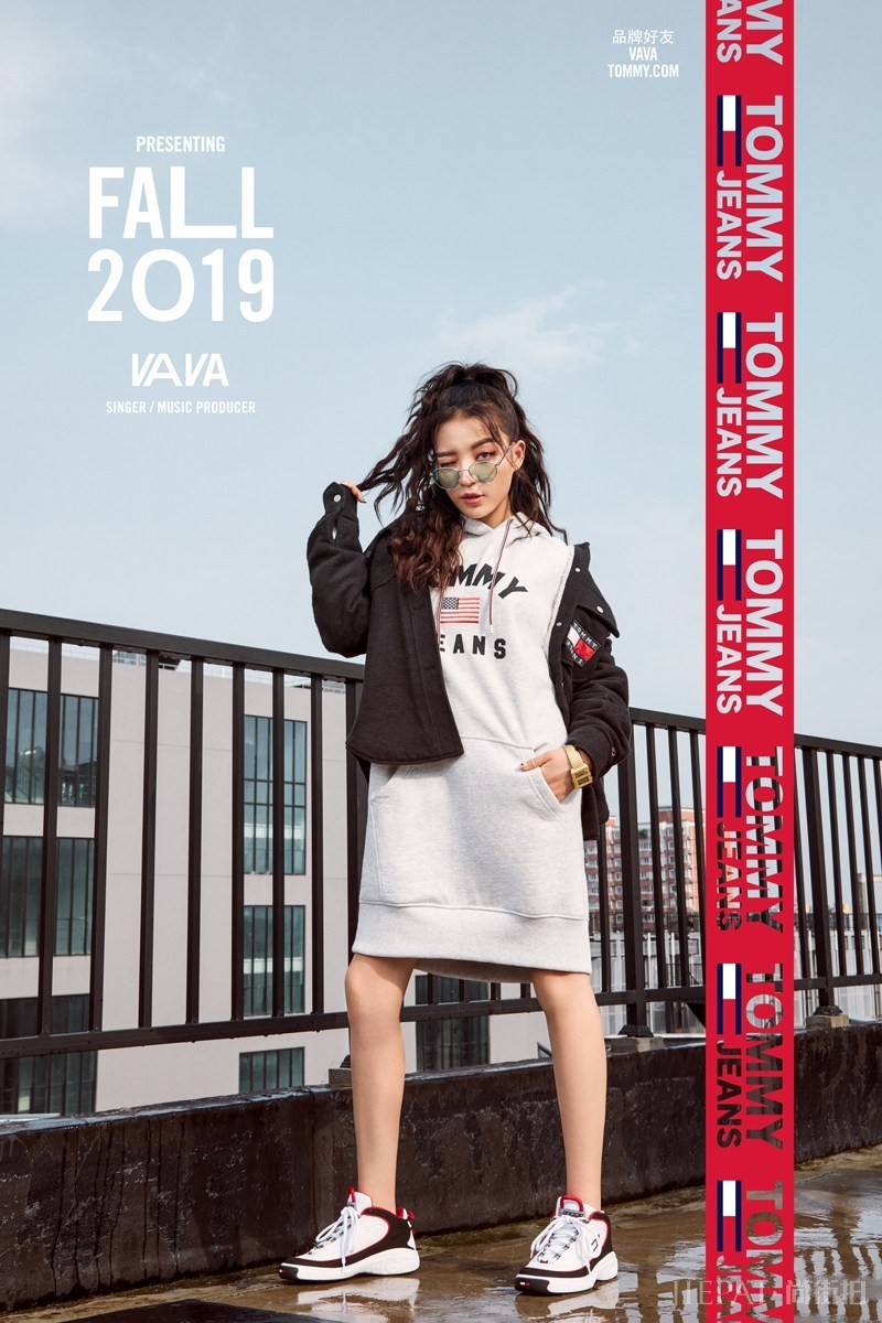 小鬼-王琳凯、VaVa演绎,Tommy Jeans最新单品感受下?!
