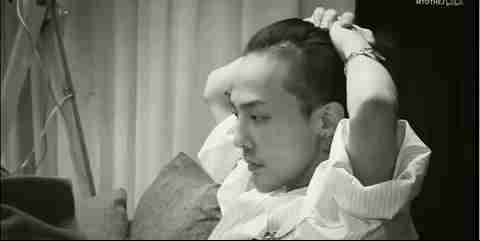 31岁权志龙归来：你以为的神，真的只是一个普通人