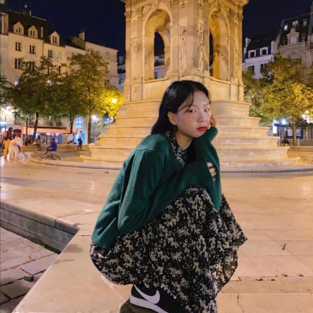 秋季时尚穿搭分享:小清新系搭配风格,简单又吸睛