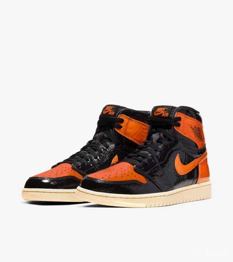 国内预告发售信息登陆官网!Air Jordan 1 扣碎 3.0 周末登场!