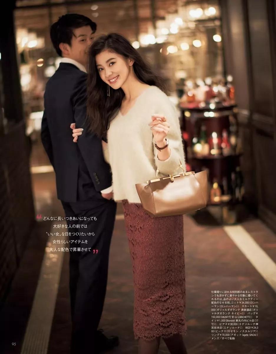 跟着日本杂志学穿毛衣，居然能这么好看...