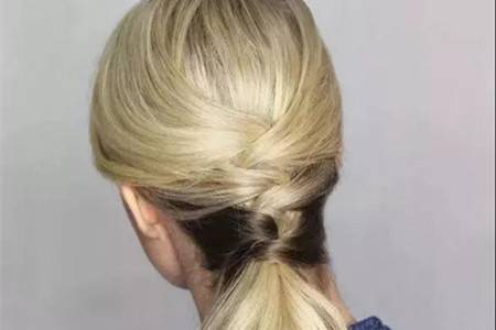 发量少的女生这样编发，打造蓬松浓密既视感