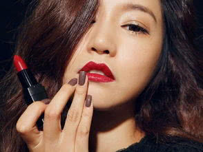 会送口红才是合格男友，看看自己的男友简直想分手