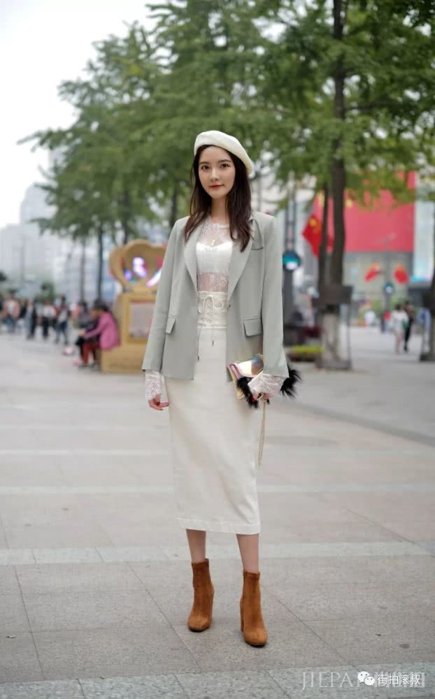 杭州街拍:衣服多一件,变化增三分,好看的秋装又来了