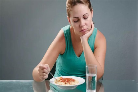 不吃晚饭能减肥吗？要想减肥必须要吃的营养健康