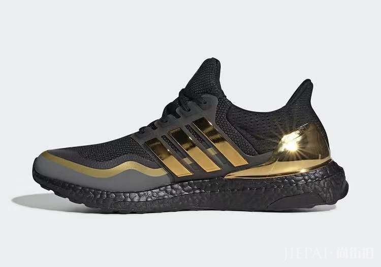 金色稳定块加持!adidas Ultra Boost 全新配色即将登场!