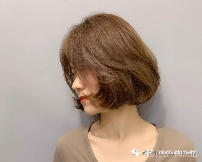 金秋流行“JJ烫”，百搭时尚不土气