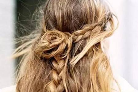 专属及腰长发的几款发型，告诉女生编发有多美