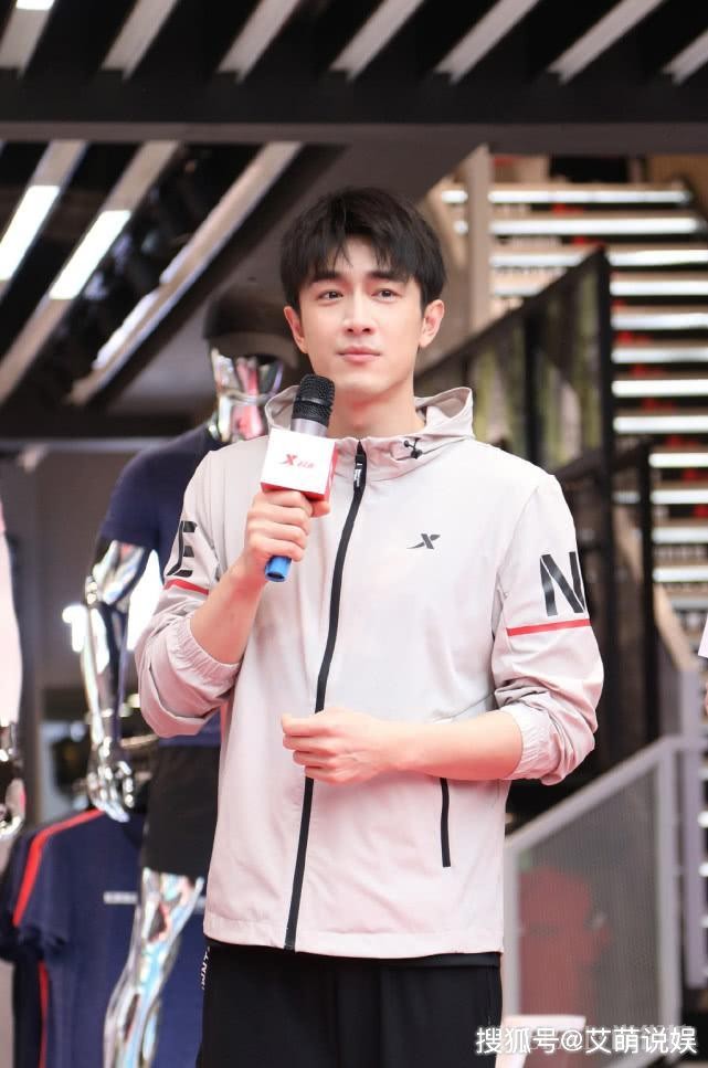 可怜林更新?错过了星玥夫妇的赵丽颖,前女友又被曝领证结婚了