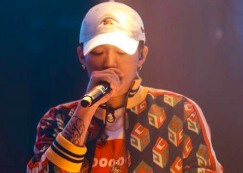 王昊发文承认与李小璐感情,讽刺贾装可怜,直言不就是想弄死他