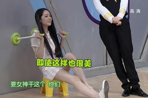 为啥女星都想嫁入豪门,看郭碧婷跟向佐在一起后合照变化就知道了