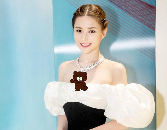 何超莲高调秀恩爱惹争议，窦骁险遭脱粉，只怪豪门千金太任性？