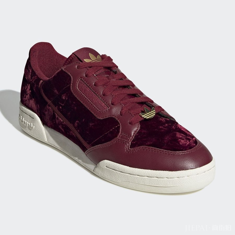 麂皮、翻毛皮玩腻了?adidas Orginials Velvet Pack全新天鹅绒系列发布!
