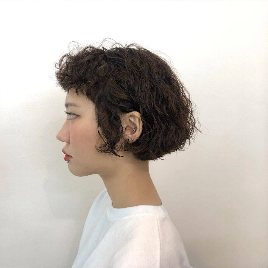 超乎想象的可爱:跟着泫雅学习秋冬潮流发型