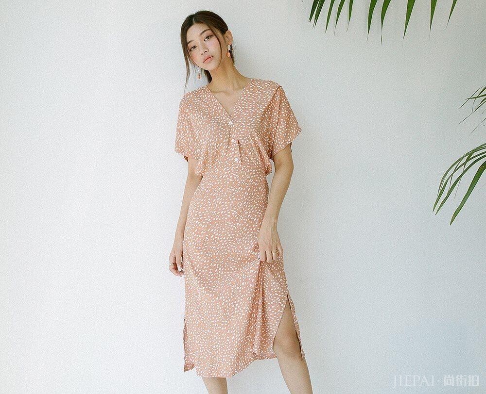 清新淡雅的茶系穿搭,哪种风格才是你喜爱的?