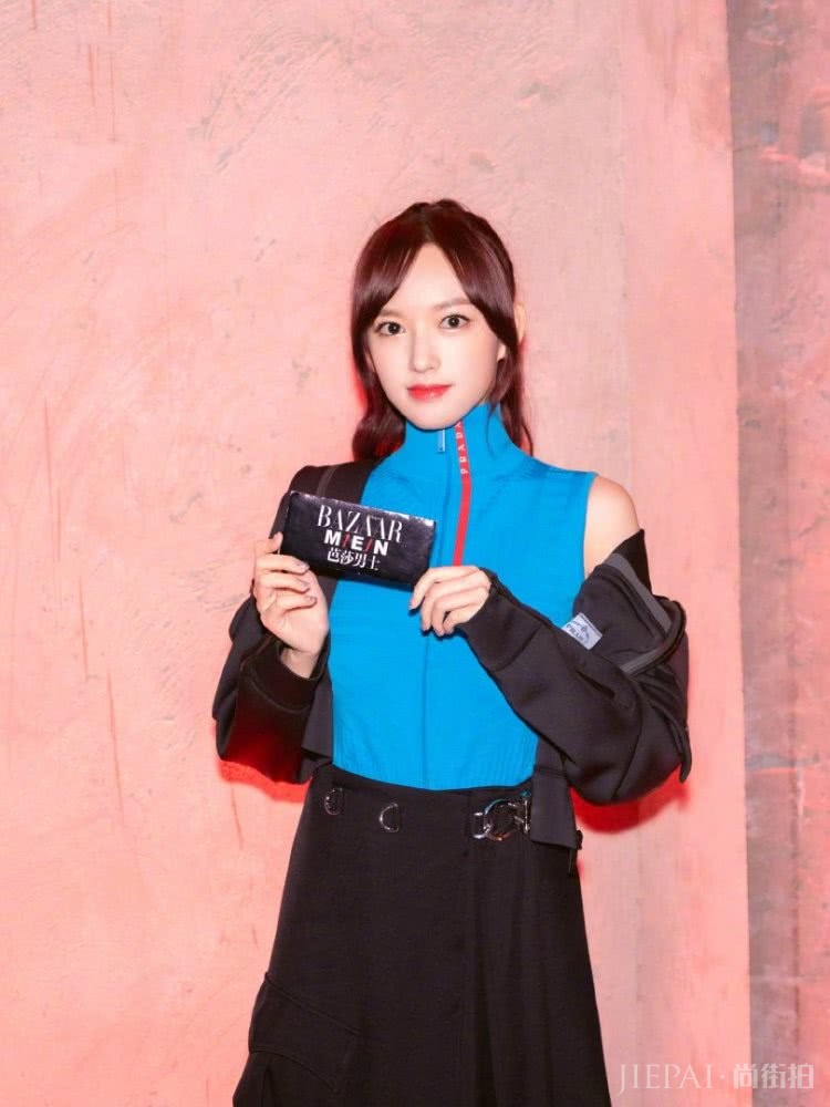 长胖了的程潇穿无袖背心撞衫郑爽,居然还一点不输!