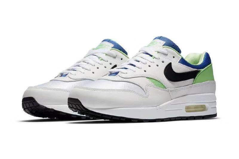 Nike 也开始玩恶搞?元年配色互换,你爱了吗!