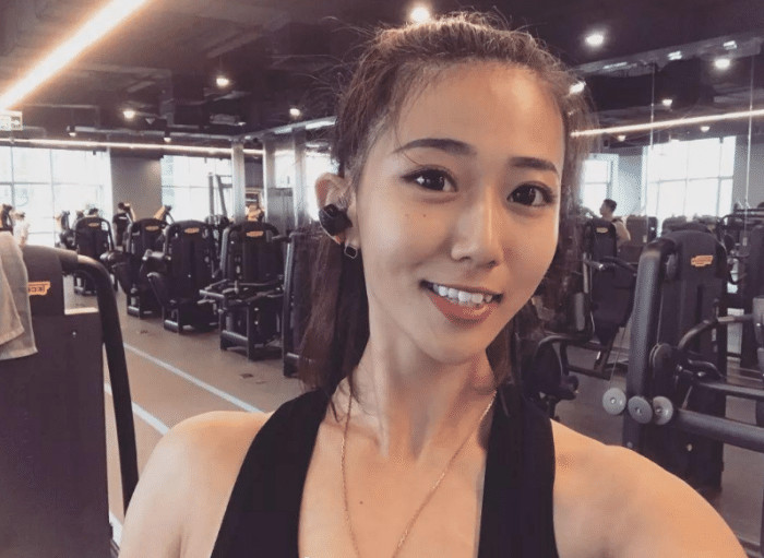 韩国最美“女特种兵”,今跑中国捞金无数,魔鬼身材让人羡慕!