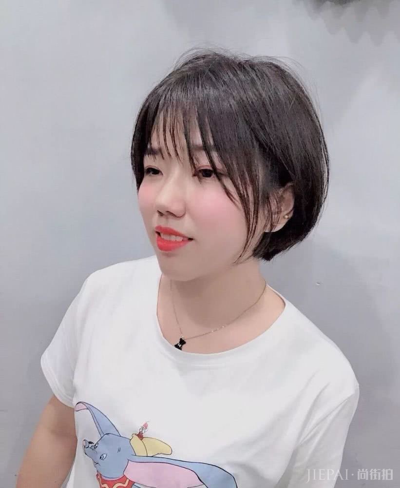 金秋流行“JJ烫”，百搭时尚不土气