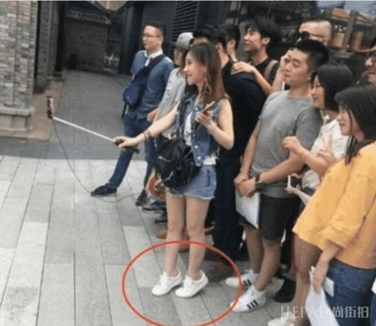 冯提莫：我158，张韶涵：我也158，网友：谁谎报身高心里没点数吗