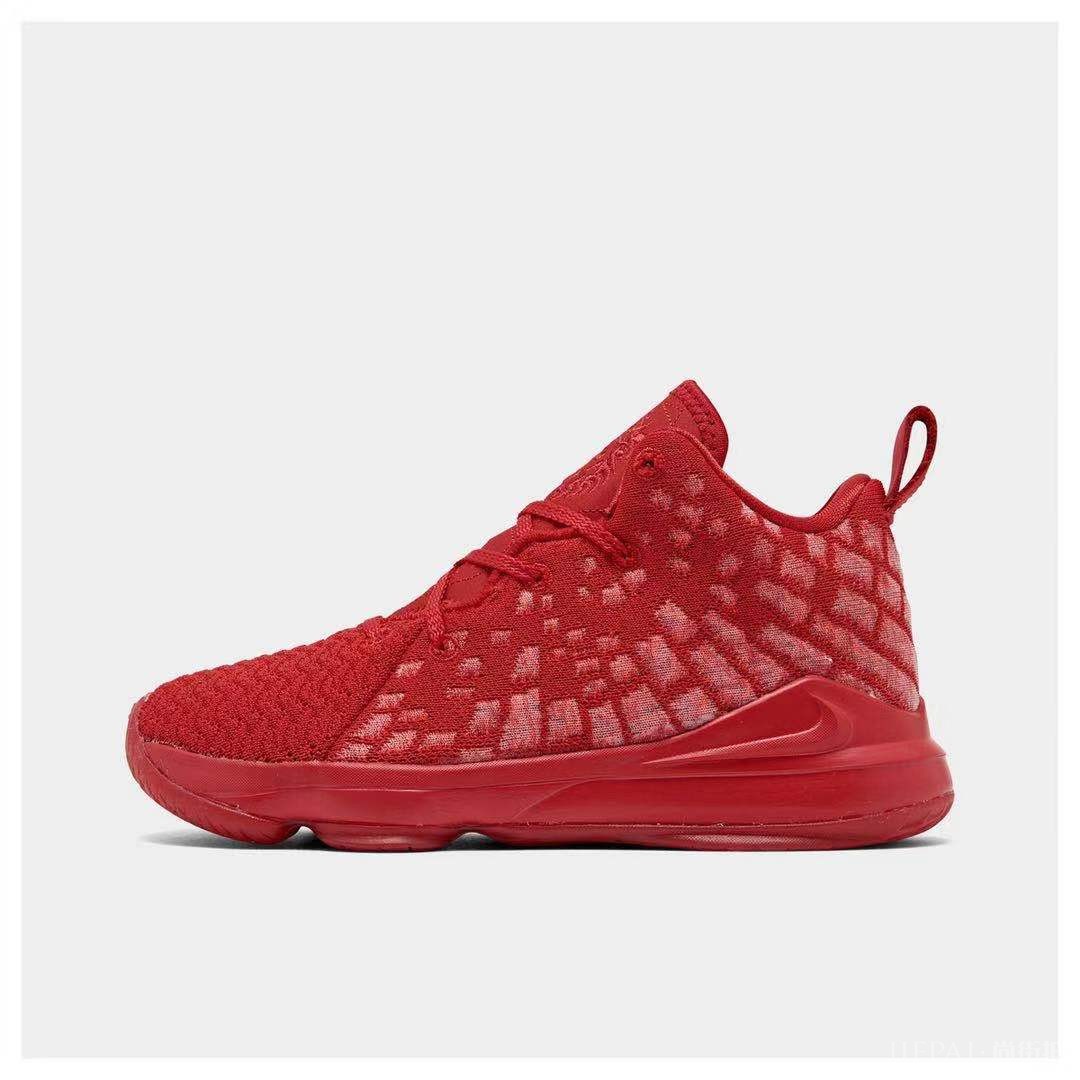 我心依旧，热情似火！Nike LeBron 17 全新配色近期登场！