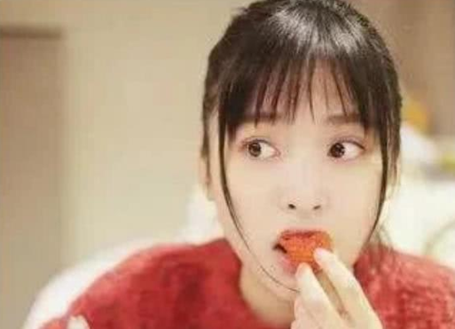 沈月第一次把我惊艳到了!曾被嫌脸大,如今终于翻身了