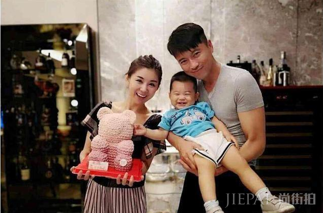 她被称为最干净的女明星,出道十几年不拍吻戏,被称为绯闻绝缘体