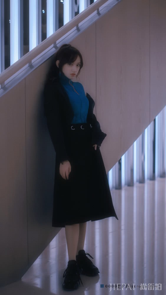 长胖了的程潇穿无袖背心撞衫郑爽,居然还一点不输!