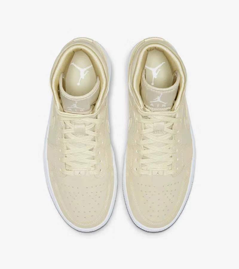 淡淡奶油黄!这款 Air Jordan 1 Mid Se 看起来太舒服啦!
