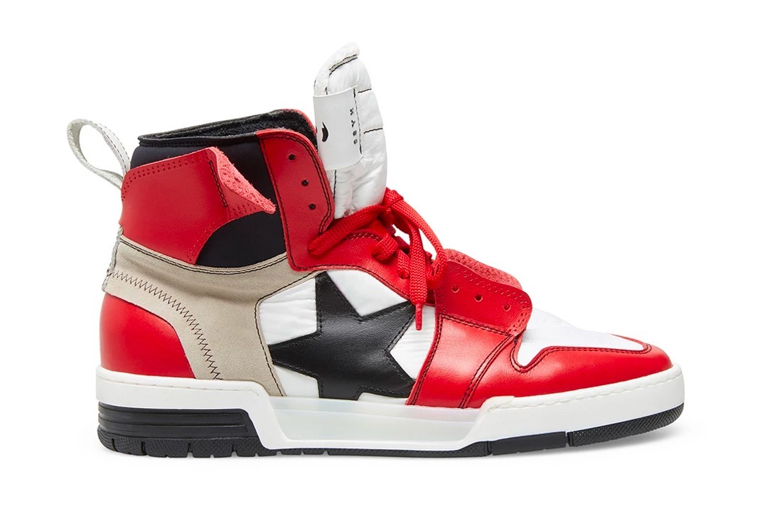 联乘三合一！Travis Scott x Off-White™ x Air Jordan 1看完你打几分？