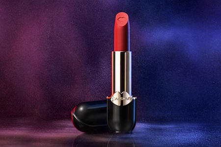 卡姿兰大眼睛彩妆选择哪一款，丝绒口红新上市魅惑十足