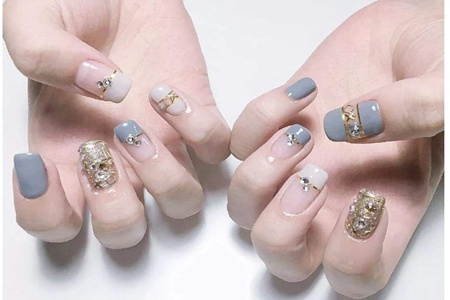 你的美甲镶钻为什么容易掉,教你如何黏贴牢固保持更久