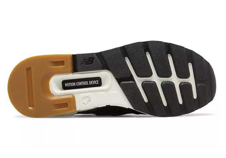 质感极为出众！全新 New Balance 997S 现已发售！