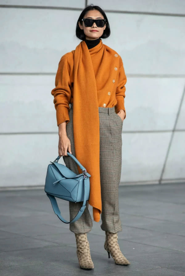 舒适保暖的毛衣怎么穿更有OL范?试试用西裤搭配,约会通勤都搞定