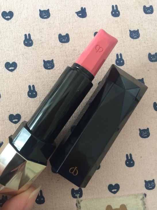 黄皮显白的口红推荐：日常百搭的经典款！黄黑皮也能涂真的很显白