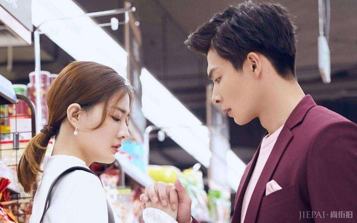 张恒弄哭郑爽原因:两人都有错!papi酱称张恒情商要提高