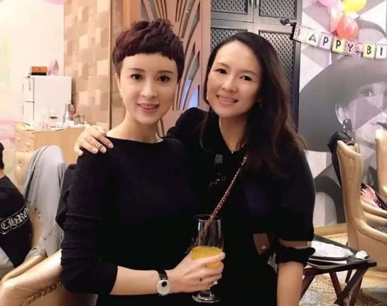 为啥女星都想嫁入豪门,看郭碧婷跟向佐在一起后合照变化就知道了