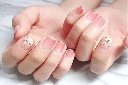 1562660211862678.jpg 显手白的裸色美甲,网红细边法式款式图片