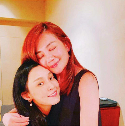 范玮琪再晒与梁静茹亲密合照,力证两人感情依旧温暖如初