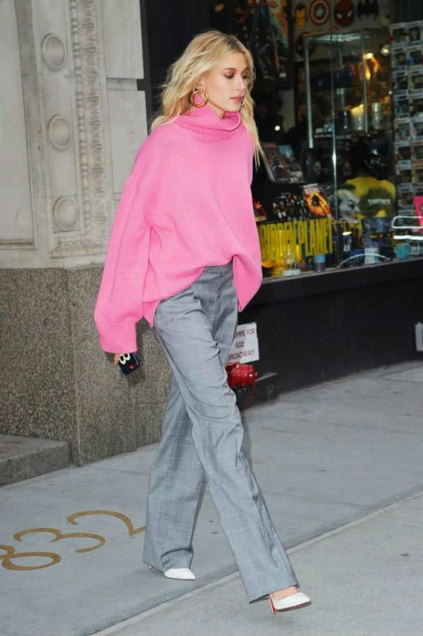 舒适保暖的毛衣怎么穿更有OL范?试试用西裤搭配,约会通勤都搞定