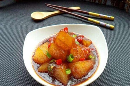 冬瓜怎么做好吃，女性减肥可以学习红烧冬瓜的做法