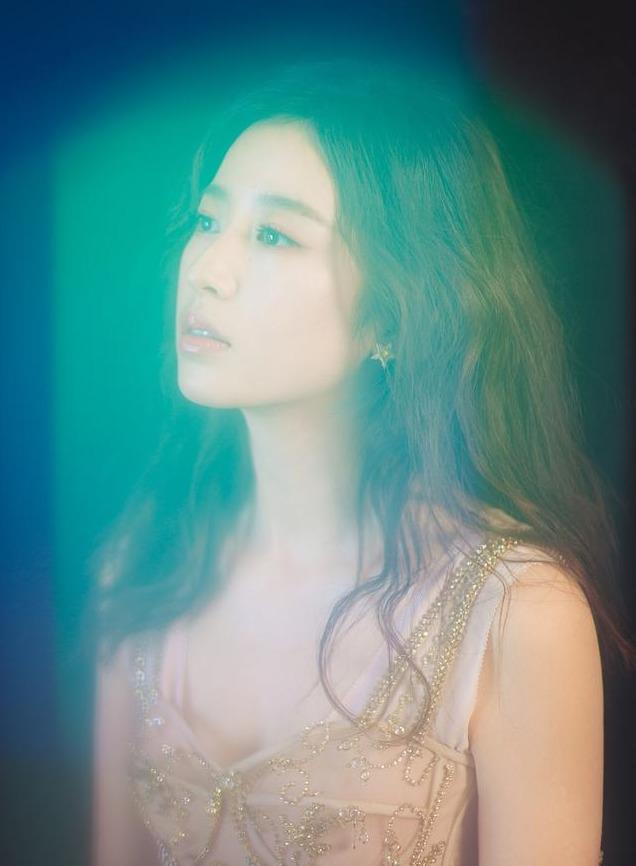 周雨彤毕业于复旦大学表演系?其实是复旦名下独立三本表演学院