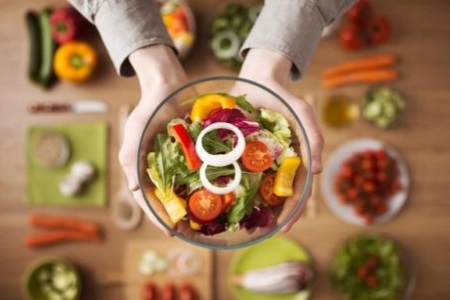 减肥不成功,饥饿感作祟,女生要如何应对