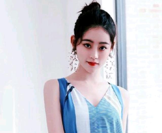 祝绪丹各种风格珠宝搭配也太好看了吧,一起get她的绝美穿搭