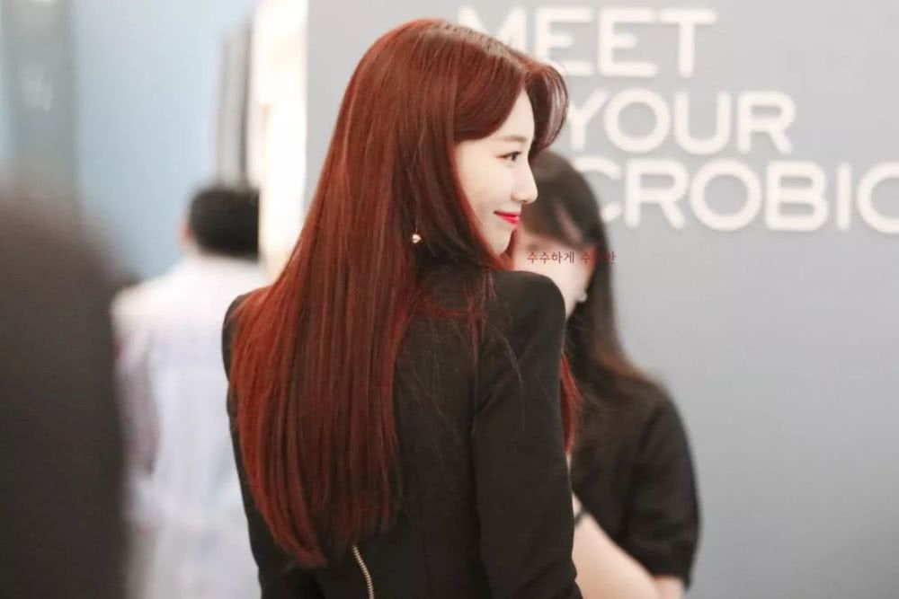 秋冬最火发型,要像LISA、杨超越这样色儿的才够美