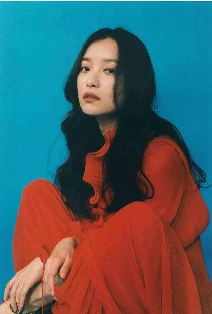 女星玩转港风妆,乔欣变化大,刘亦菲似画上美人!