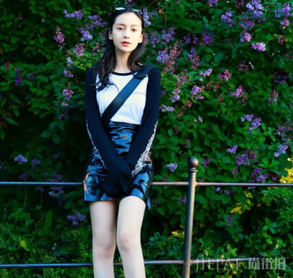 ANGELBABY只适合浓妆?上海弄堂写真淡妆素裹也很美